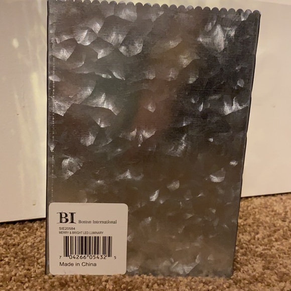 holiday merry and bright LED luminary - Picture 5 of 6